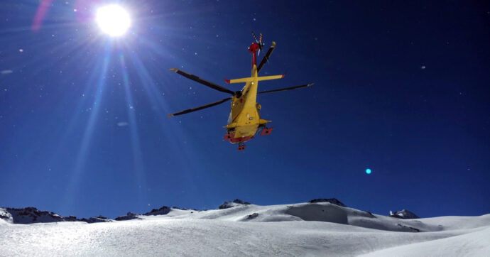 Valanga in Alto Adige travolge due gruppi di escursionisti tedeschi: tre morti e due dispersi