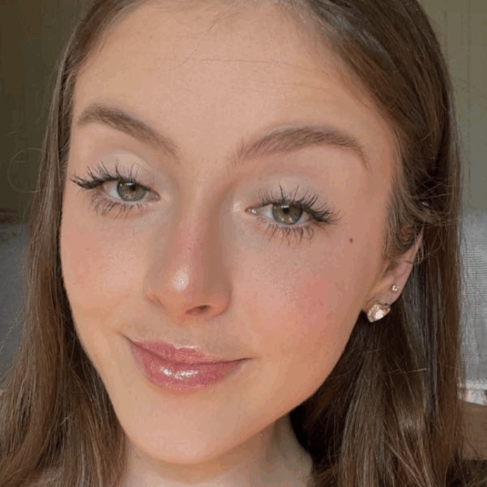 “Muore colpita da un fulmine mentre si stava allenando sul campo da calcio”: la storia di Finley Bone