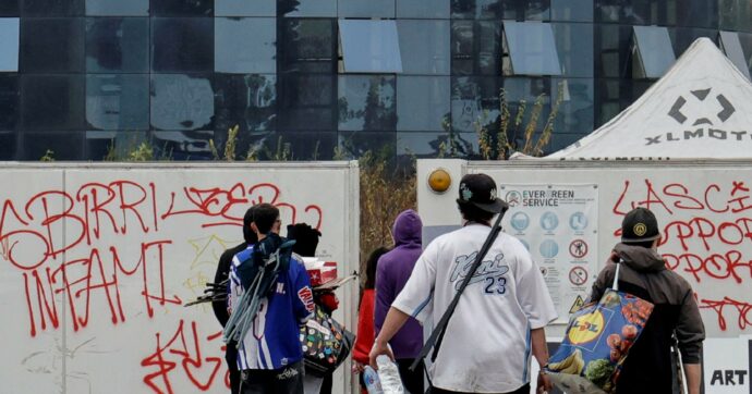 In 5 mila al rave abusivo nella ex fabbrica Bugatti