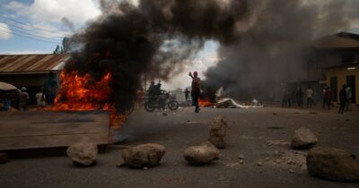 Copertina di Tanzania nel caos dopo la (ri)elezione di Samia Suluhu Hassan: “oltre 700 morti”. Studenti italiani bloccati a Pomerini