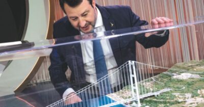 Copertina di Ponte sullo Stretto, la Corte dei Conti: “Il nuovo contratto viola le norme Ue, rischio di aumento dei costi oltre il 50%”