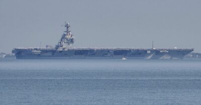 Copertina di Venezuela, sale la tensione con gli Stati Uniti. Attacco ai narcos: “Uccise tre persone”. In arrivo la portaerei Usa Gerald Ford. Russia: “Possibile fornitura di missili a Caracas”