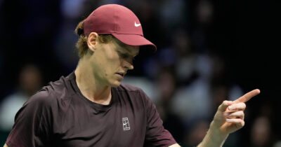 Copertina di Quando gioca Sinner in finale a Parigi contro Auger-Aliassime: l’azzurro per tornare numero uno e fare un “favore” a Musetti | Orario e dove vederlo in tv