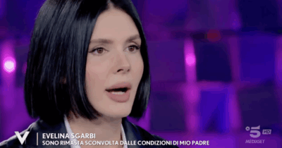 Copertina di “Vittorio Sgarbi è lobotomizzato. Secondo me, è completamente plagiato. Ho presentato un’istanza per ricusare il Giudice”: lo sfogo della figlia Evelina