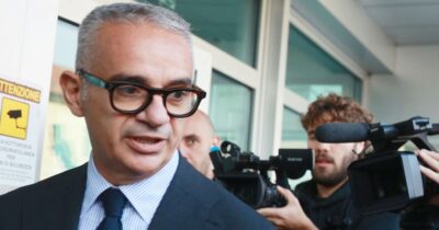 Copertina di Garlasco, la mossa dell’avvocato dell’ex procuratore Venditti fa slittare gli accertamenti sui cellulari