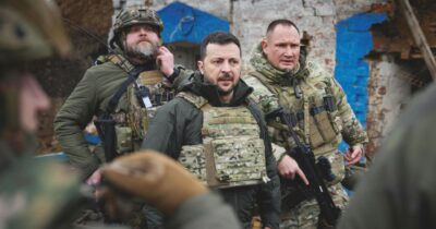 Copertina di Ucraina, Zelensky non ritira i soldati: c’è rischio strage a Pokrovsk