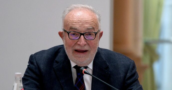 Ugo De Siervo: “Il Garante per la Privacy s’è trasformato in un organo di pressione politica: devono dimettersi”