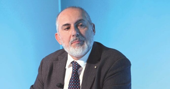 Ferrovie. Donnarumma pensa agli Usa, mai ai ritardi