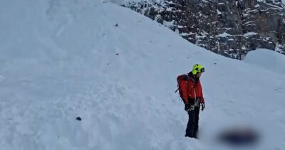 Copertina di Valanga in Alto Adige travolge due gruppi di escursionisti tedeschi: trovati i corpi dei due dispersi, salgono a 5 i morti
