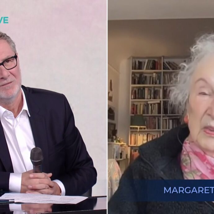 Margaret Atwood da Fazio: “Vi spiego perché la profezia de ‘Il racconto dell’ancella’ si sta avverando” – Video