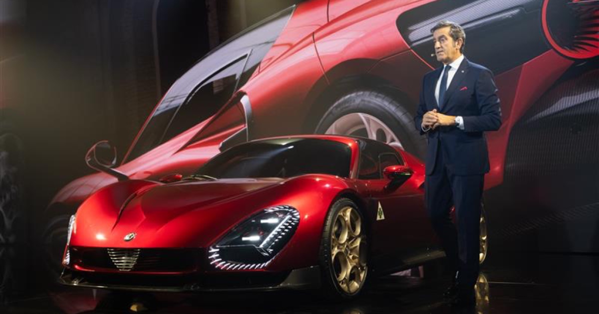 alfa romeo parla alejandro mesonero romanos la bellezza non basta serve carattere da Ilfattoquotidiano.it alfa romeo parla alejandro mesonero romanos la bellezza non basta serve carattere