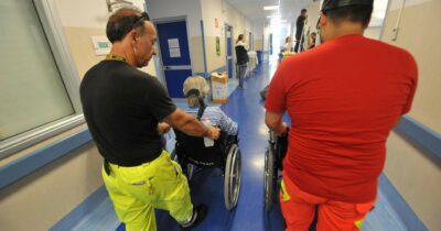 Copertina di Audizioni manovra su istruzione, sanità e povertà: il terzo settore fa a pezzi la legge di Bilancio 2026