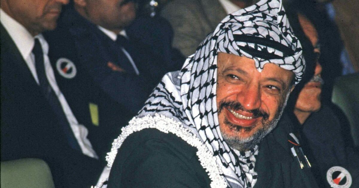 Anp: dalla kefiah alla cravatta l’autorità senza qualità