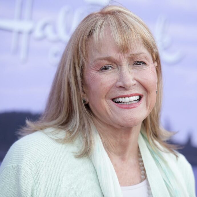 “Ora vola con i suoi angeli”: è morta Diane Ladd, l’attrice entrata nella storia per esser stata candidata all’Oscar insieme alla figlia Laura Dern