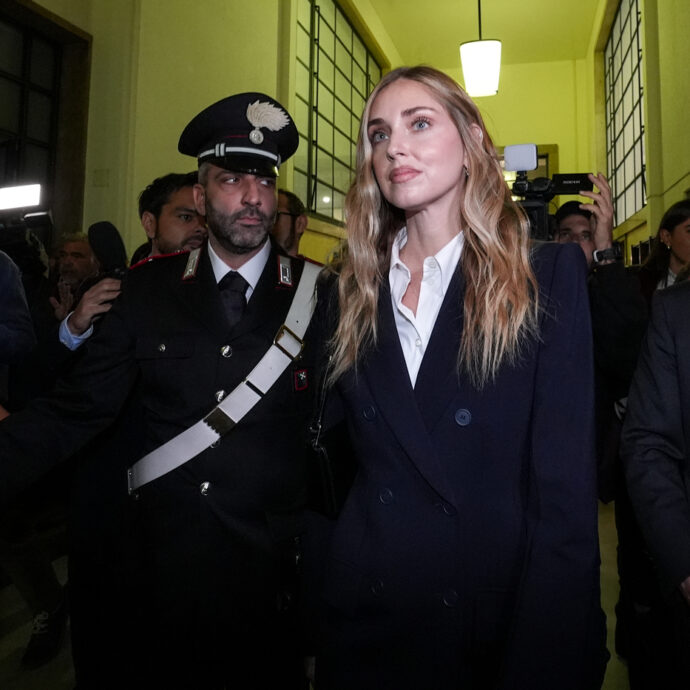 “È una fase difficile della mia vita”: Chiara Ferragni in tribunale a Milano per l’udienza sul Pandoro Gate