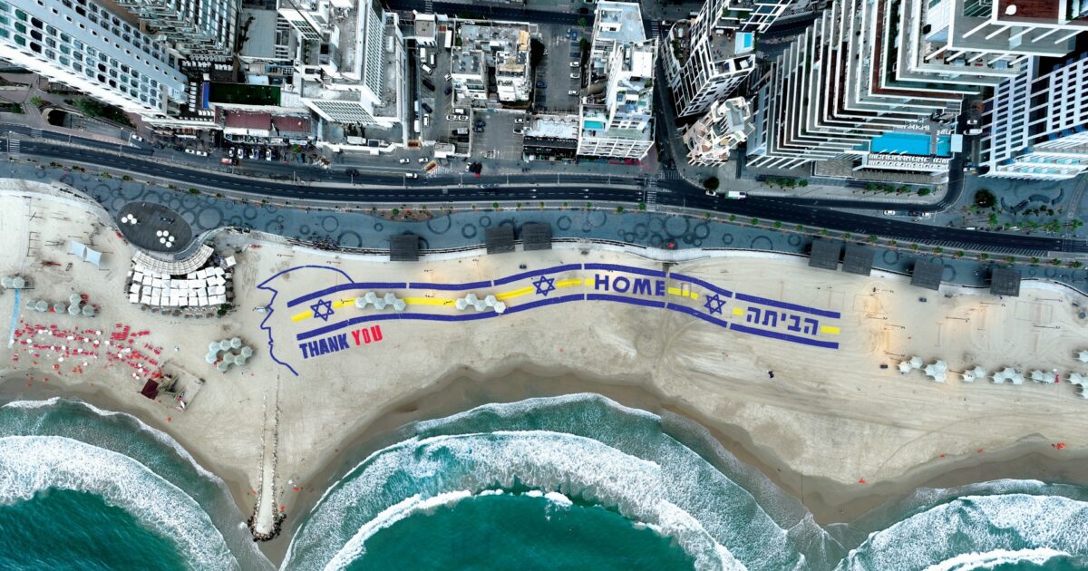 L’assurdo Ubu-Trump. Come la figura teatrale di fine 800