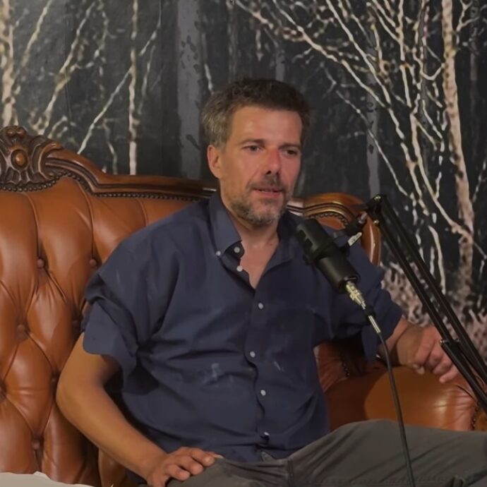 “Non ci capisco più un ca**o, interrompiamo qui”: Domenico Diele abbandona il podcast mentre parla dell’incidente e del carcere