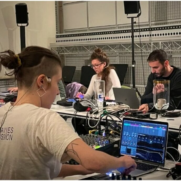 Il suono del presente: così nasce la musica colta del Duemila. E il compositore diventa inventore. I consigli per un primo ascolto