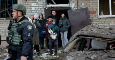 Copertina di Le nostre élite sono le vere nemiche dell’Occidente: Franco Cardini e il nuovo libro di Elena Basile