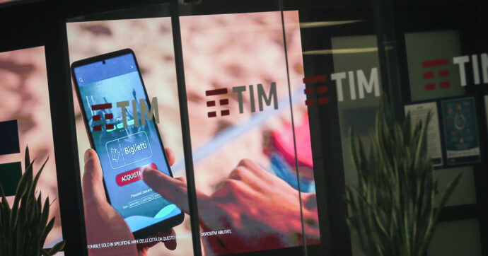 Tim conferma: via i 1.591 lavoratori di Telecontact. Un mese di scioperi contro la cessione