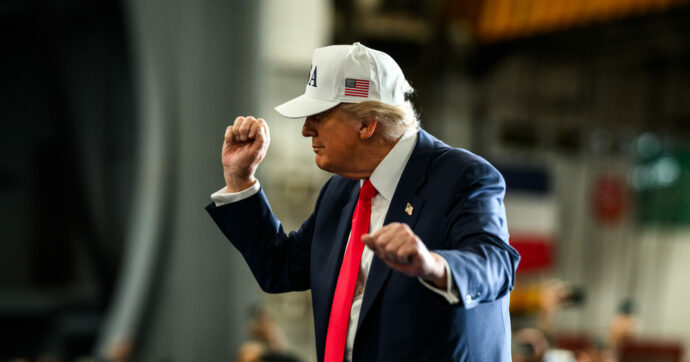 La Corte suprema decide sui dazi. Trump: “Questione di vita o di morte”. Cosa succede se saranno dichiarati illegittimi