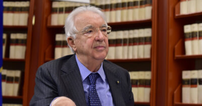 Copertina di Morto a 85 anni Annibale Marini: fu presidente della Consulta e membro del Csm. Il cordoglio delle istituzioni