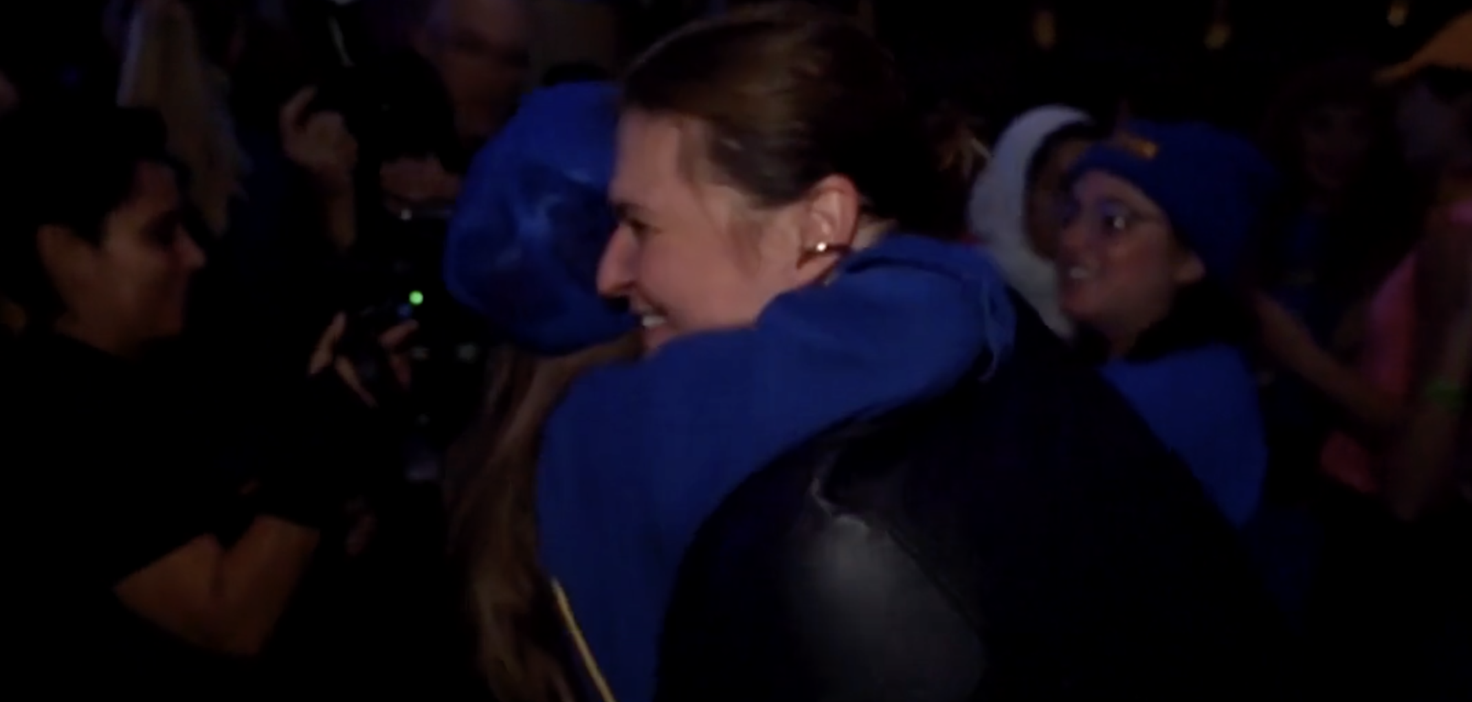 Zohran Mamdani, alla ragazza musulmana all’ebrea di New York: i festeggiamenti al Paramount Theater Zohran Mamdani, alla ragazza musulmana all’ebrea di New York: i festeggiamenti al Paramount Theater