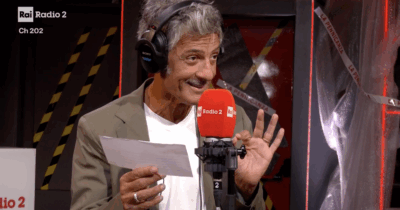 Copertina di “Mamdani sindaco di New York: giovane, di sinistra e musulmano. Ci vuole un sindaco cristiano a Riad per far vedere che il mondo sta cambiando”: così Fiorello