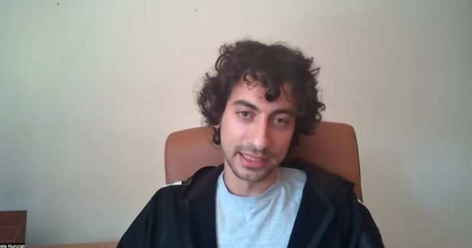 Copertina di “Così mi hanno cacciato per una domanda su Israele”: parla il giornalista italiano licenziato da Agenzia Nova