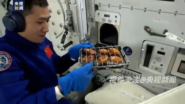 anche nello spazio si fa il barbecue cos236 gli astronauti gustano alette di pollo e bistecche da Ilfattoquotidiano.it anche nello spazio si fa il barbecue cos236 gli astronauti gustano alette di pollo e bistecche