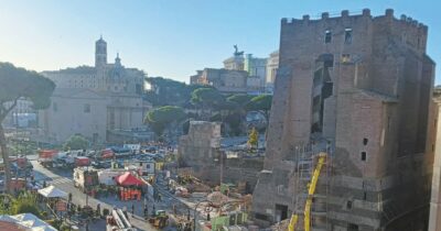 Copertina di “Mancata valutazione sulla tenuta strutturale”, l’ipotesi dei pm per il crollo della Torre dei Conti: quattro indagati