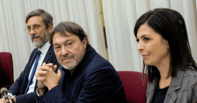 Copertina di Ranucci: “Grave taglio delle puntate di Report”. Corsini: “La Rai ha avuto meno soldi”. E dice: “Ho sollecitato pluralismo del programma”
