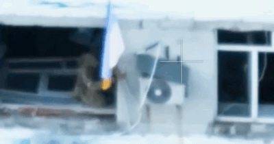 Copertina di Issata la bandiera dell’Ucraina nel palazzo comunale di Pokrovsk