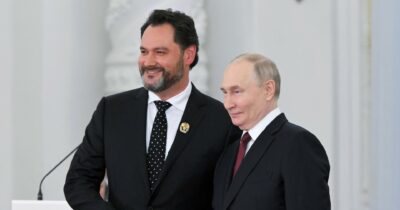 Copertina di Cacciato il baritono russo “vicino a Putin”