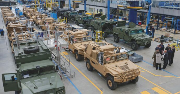 Armi, la spesa Ue raddoppia. E Kiev “entra” nell’Unione: potrà attingere al Fondo europeo