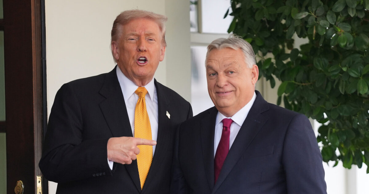 Trump ora apre a esentare l’Ungheria dalle sanzioni sul petrolio russo: “Non hanno il mare, per loro è difficile” Trump ora apre a esentare l’Ungheria dalle sanzioni sul petrolio russo: “Non hanno il mare, per loro è difficile”