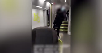 Copertina di Monza, modella denuncia aggressione sul treno e posta un video sui social: denunciato 26enne