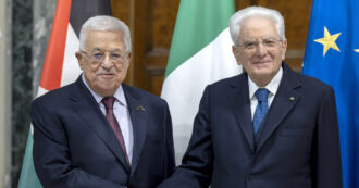 Copertina di Mattarella riceve Abu Mazen al Quirinale: “Anp resta fondamentale”. Il leader palestinese a Meloni: “L’Italia riconosca la Palestina”