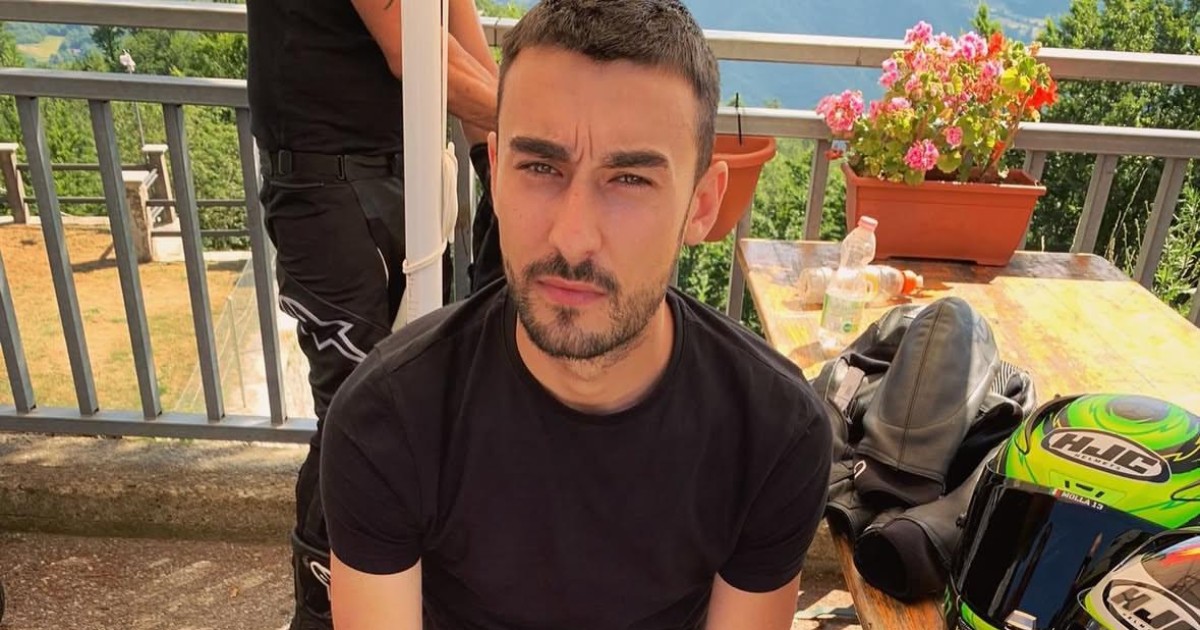 non vede le auto ferme e si schianta con lo scooter morto un 30enne a fiesole da Ilfattoquotidiano.it non vede le auto ferme e si schianta con lo scooter morto un 30enne a fiesole