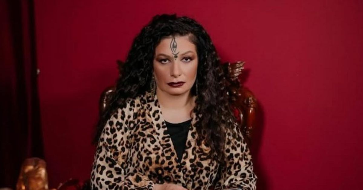 Russia, la “strega di Putin” condannata a due anni di carcere Russia, la “strega di Putin” condannata a due anni di carcere