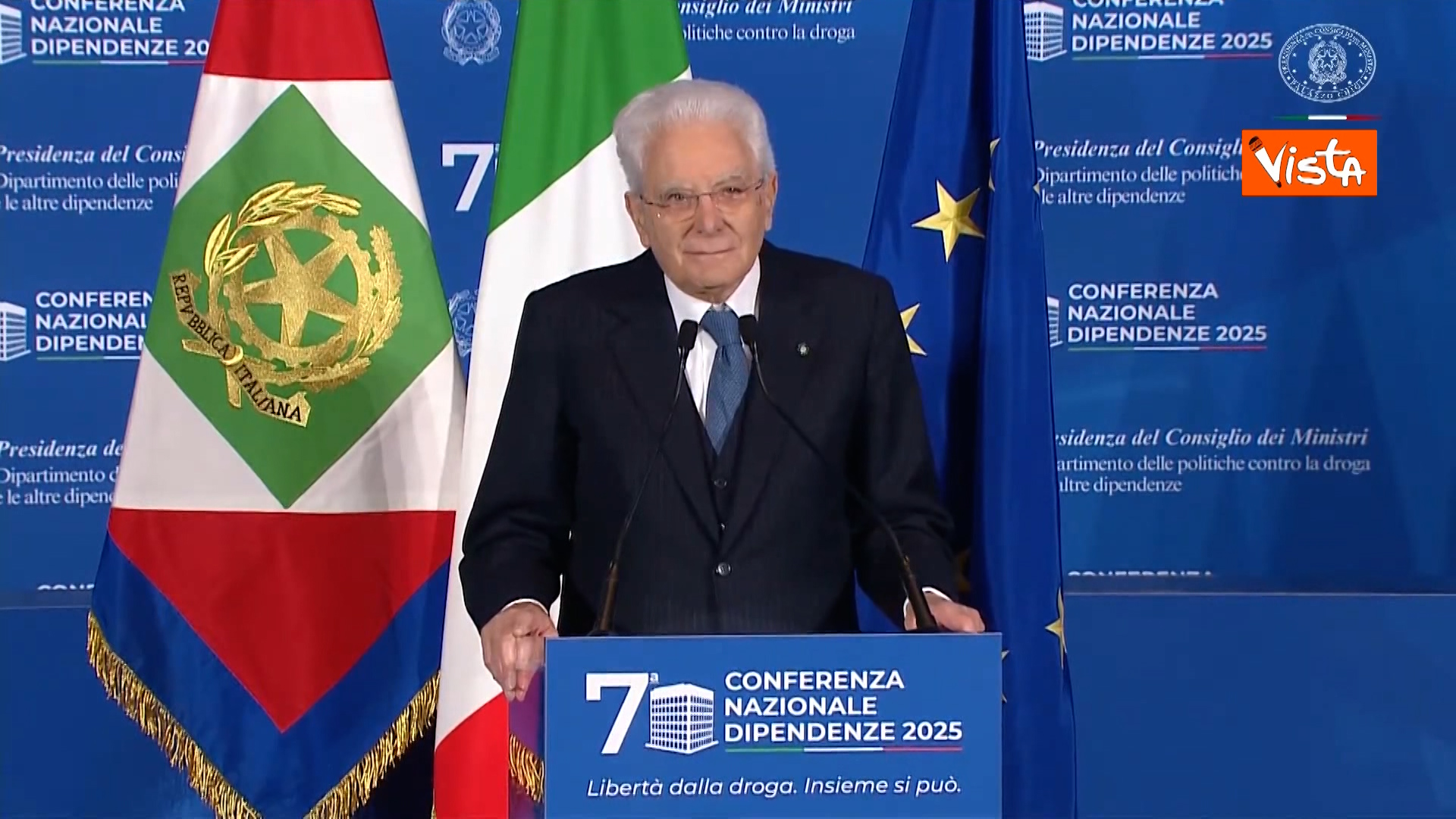 Mattarella “infrange il protocollo” alla conferenza sulle dipendenze: “Tragedia delle vite distrutte richiede un impegno corale” Mattarella “infrange il protocollo” alla conferenza sulle dipendenze: “Tragedia delle vite distrutte richiede un impegno corale”