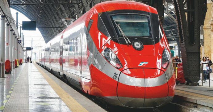 Persona investita sui binari a Firenze: Alta Velocità e Intercity con ritardi fino a 100 minuti