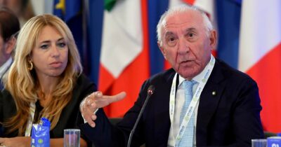 Copertina di Il Garante della Privacy tutela se stesso: “Report non vada in onda”