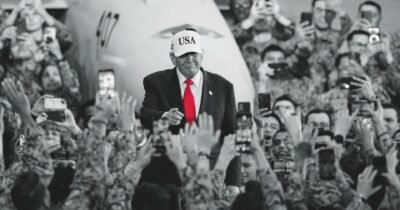 Copertina di Gli Usa che  abbaiano  davanti a Caracas