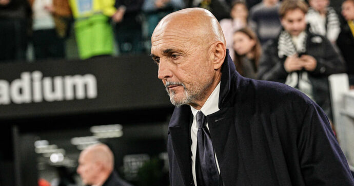 “Nello spogliatoio nessuno era contento. C’è la possibilità di cambiare modulo”: Spalletti dopo il pari nel derby