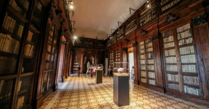 Dalla Lucchesiana di Agrigento alla Capitolare di Verona, le biblioteche indipendenti dimenticate da Stato e  Chiesa