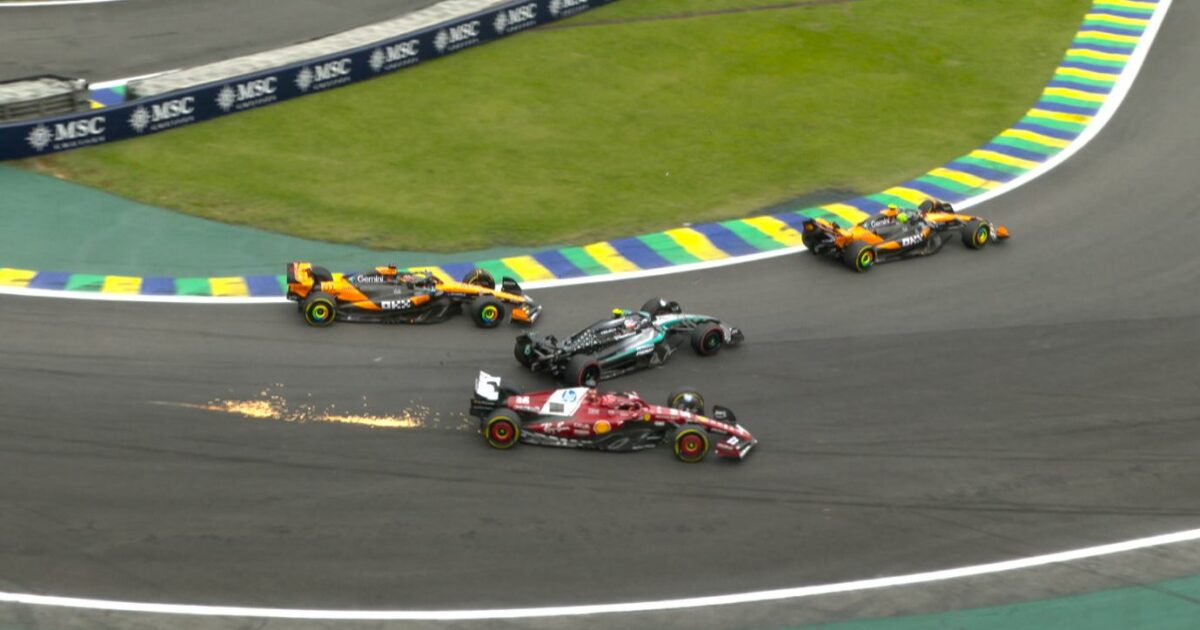 Piastri colpisce Antonelli e fa fuori Leclerc: lo strike dopo la Safety Car nel Gp del Brasile | Video Piastri colpisce Antonelli e fa fuori Leclerc: lo strike dopo la Safety Car nel Gp del Brasile | Video