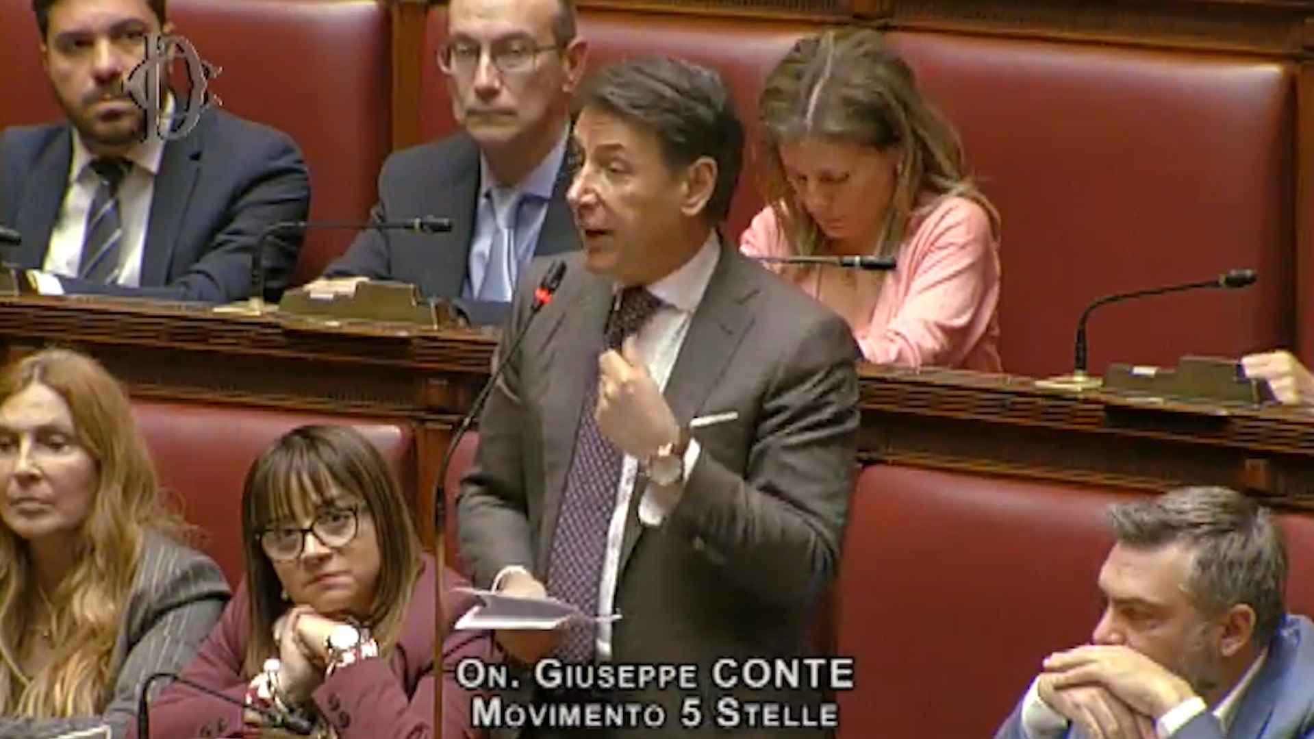 Conte in Aula: “Ghiglia lavora così sodo per tutti o solo per le sorelle Meloni? Garante privacy non più ...