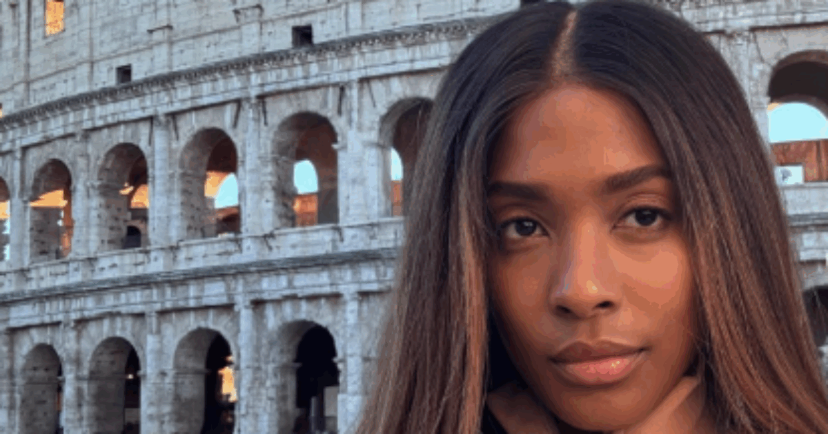 “Appena sono atterrata a Roma mi hanno rubato il bagaglio, ho visitato più di 100 luoghi quest’anno e non era mai accaduto”: lo sfogo della cantante dei Black Eyes Peas