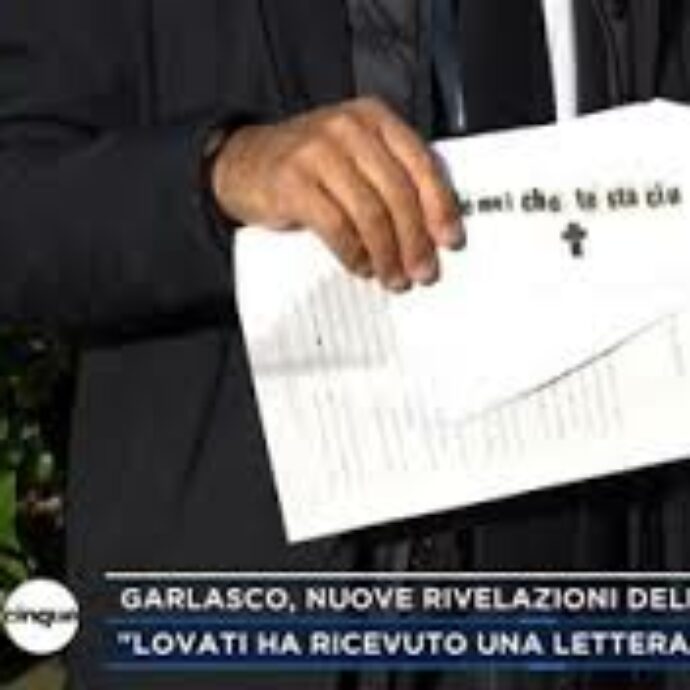 “È meglio che ti stai zitto”: la lettera di minacce “pesantissima” all’avvocato Lovati. Il collega Gallo a Mattino Cinque: “Forse mi pedinano”